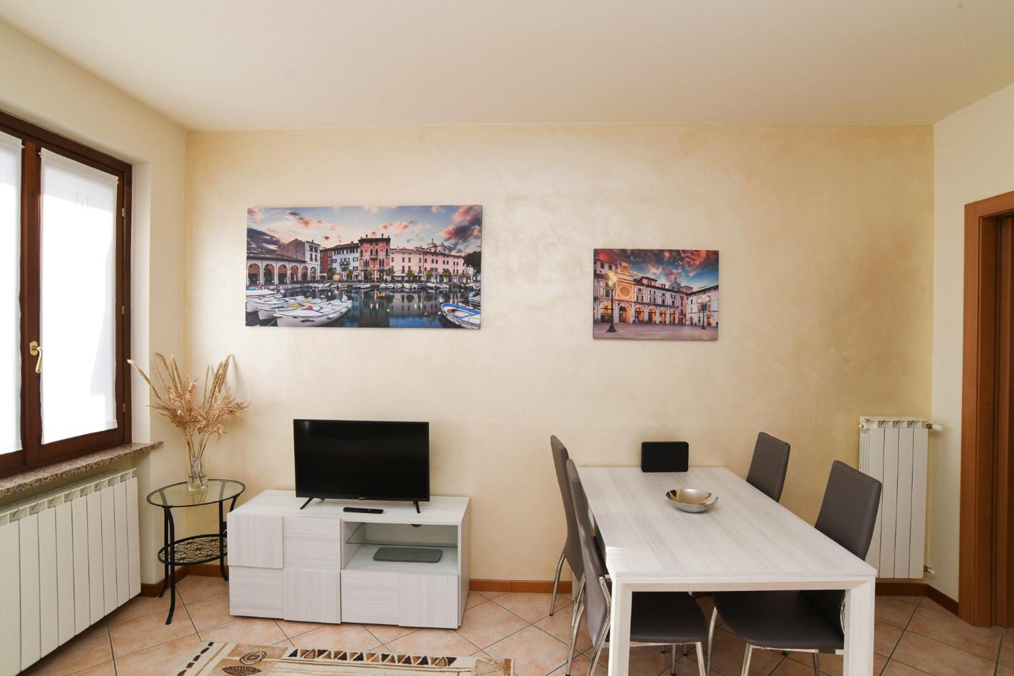 Rovato Entire Apartment In The Capital Of Franciacorta Esterno foto