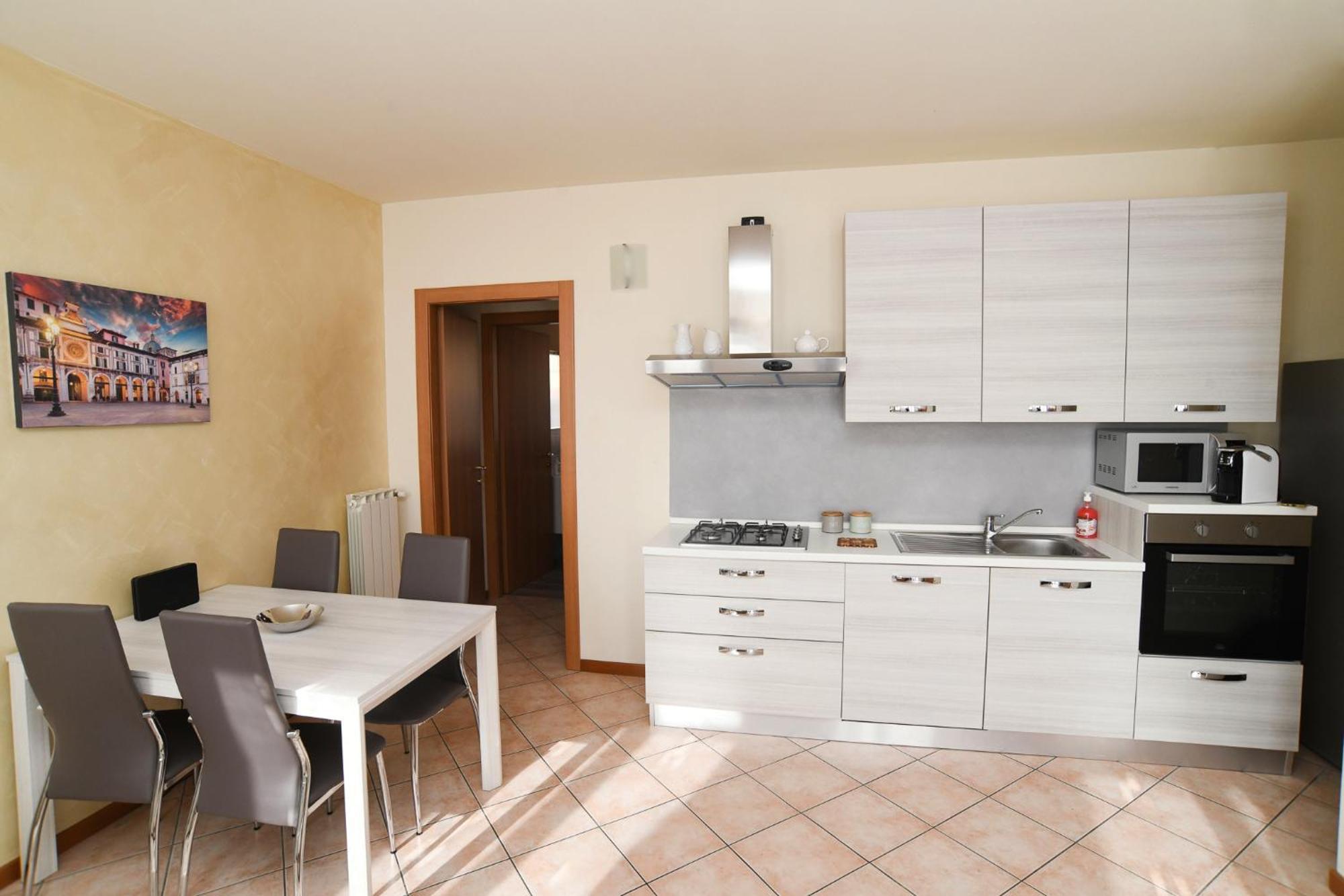 Rovato Entire Apartment In The Capital Of Franciacorta Esterno foto